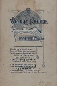 Wilhelm Richter, Kunstmaler u. Fotograf, Karbitz in Böhmen – bez názvu (dívka s kloboukem)