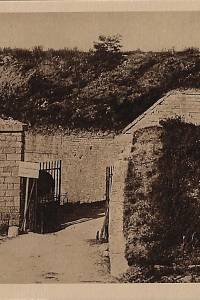 Souvenir de l'Ossuaire de Douaumont : champs de Bataille de Verdun